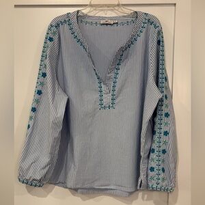 3X Vineyard Vines Embroidered top